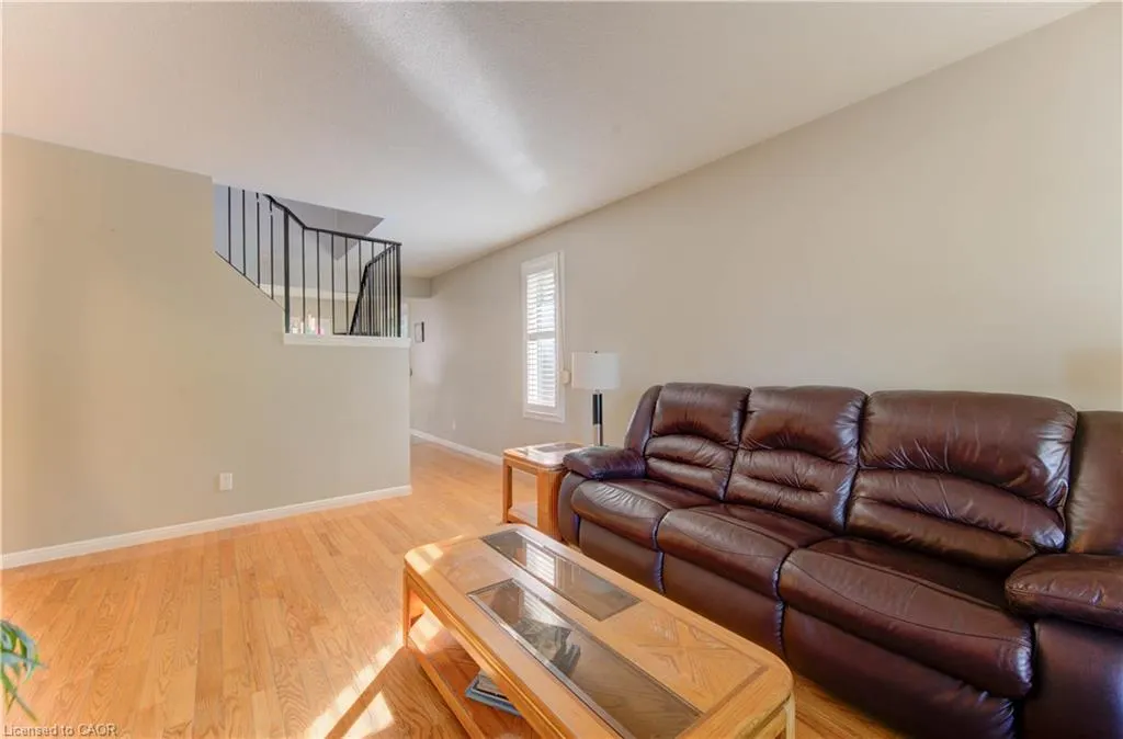 276 Laurentian Drive