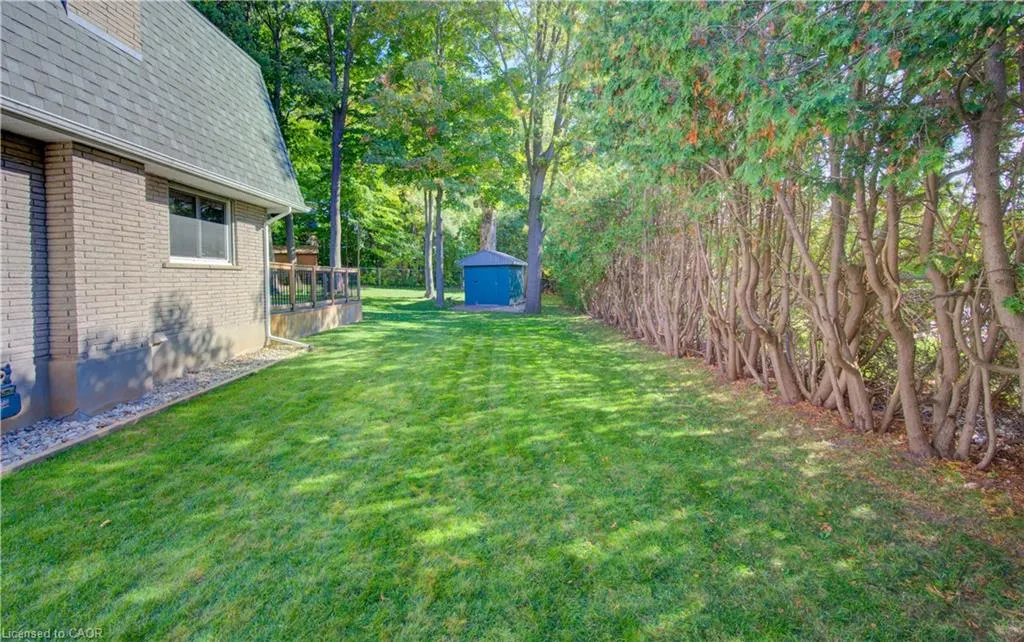 276 Laurentian Drive