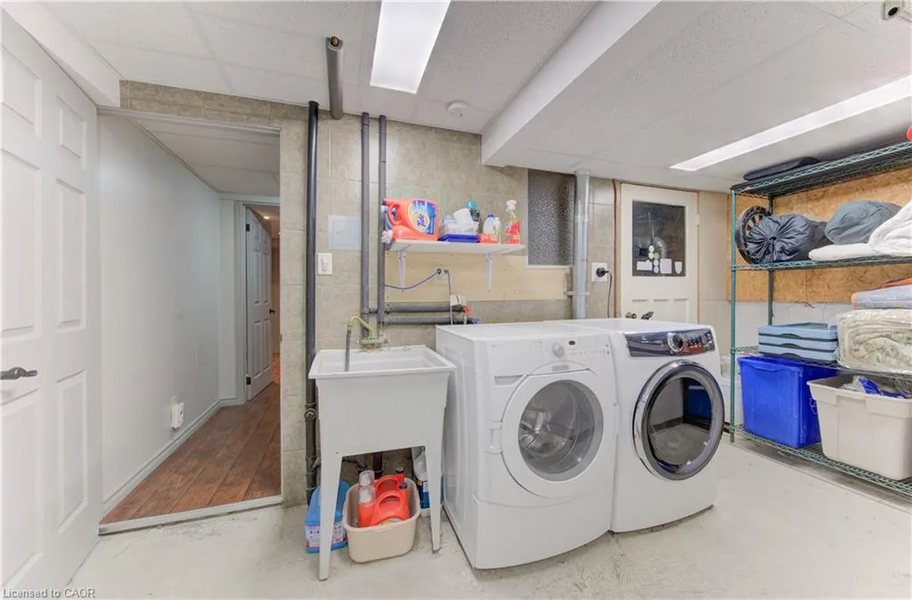 276 Laurentian Drive