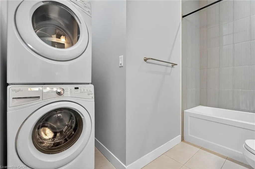 1 Victoria Street S, #1804