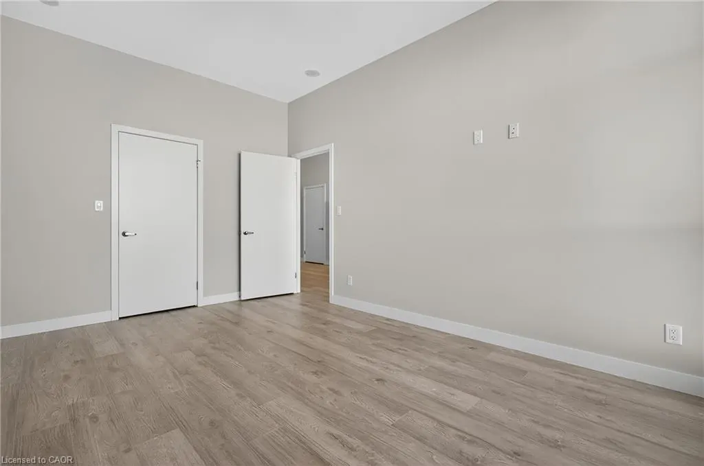 1 Victoria Street S, #1804