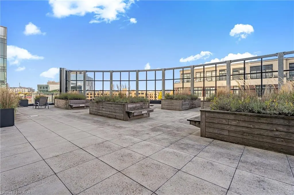 1 Victoria Street S, #1804