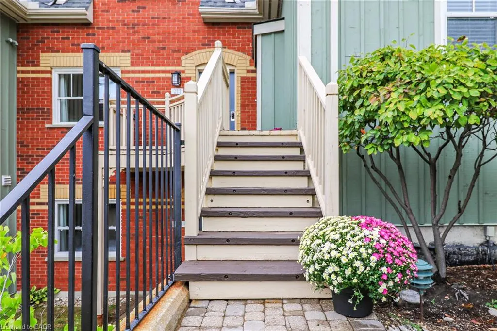 170 Snowbridge Way, #222