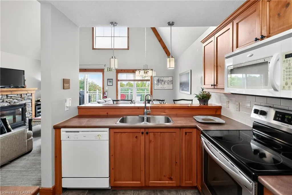 170 Snowbridge Way, #222