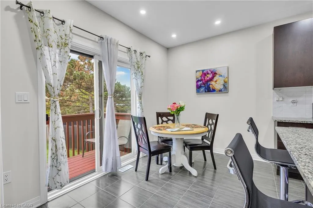 4 Slater Street