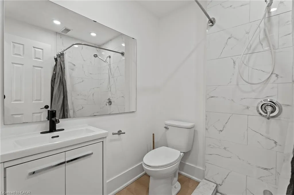 93 John Street S, #3
