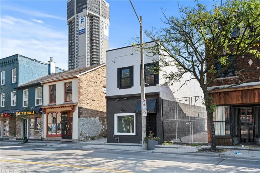 93 John Street S, #3