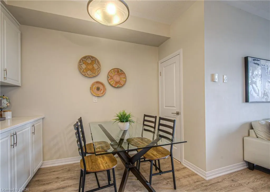 155 Thomas Slee Drive, #1F