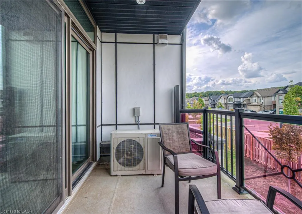 155 Thomas Slee Drive, #1F