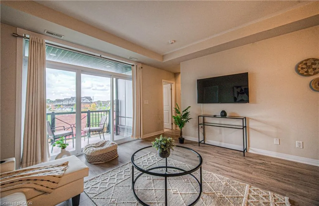 155 Thomas Slee Drive, #1F