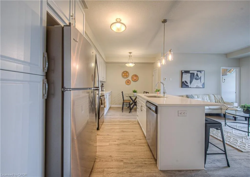 155 Thomas Slee Drive, #1F