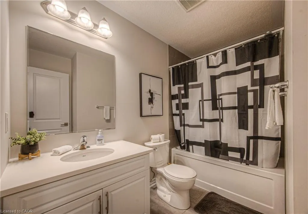 155 Thomas Slee Drive, #1F
