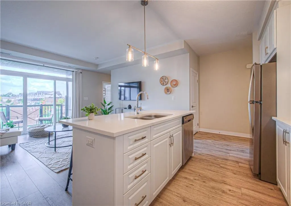 155 Thomas Slee Drive, #1F