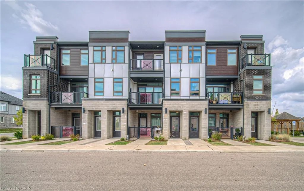 155 Thomas Slee Drive, #1F