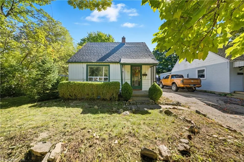 35 Glen Road