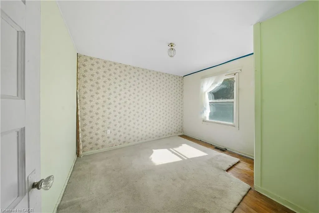 35 Glen Road