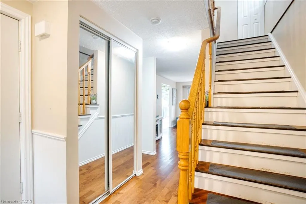 135 Eastforest Trail
