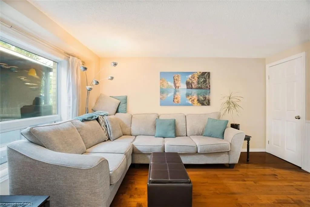135 Eastforest Trail