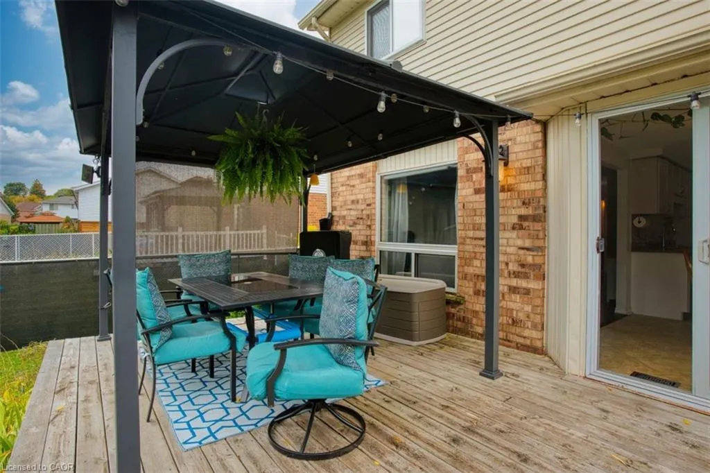 135 Eastforest Trail