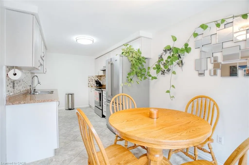 135 Eastforest Trail