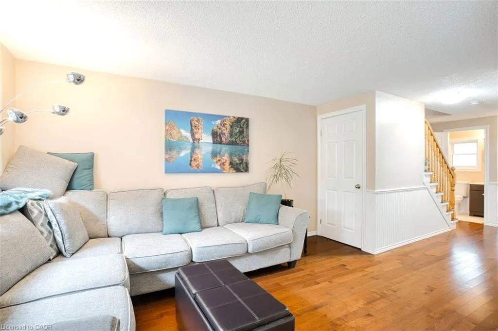 135 Eastforest Trail