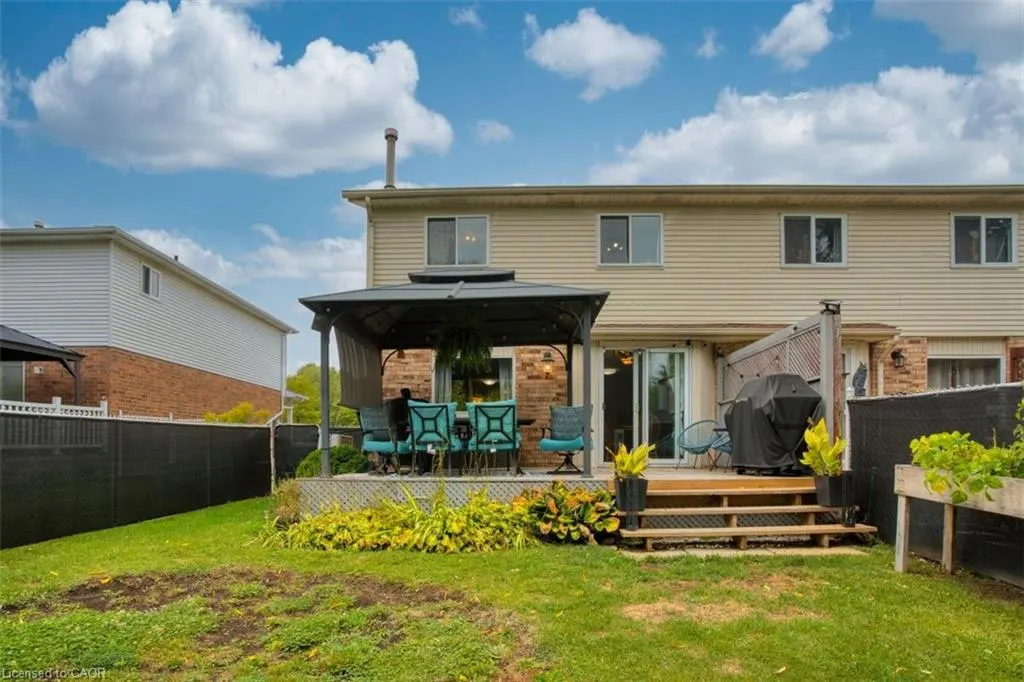 135 Eastforest Trail