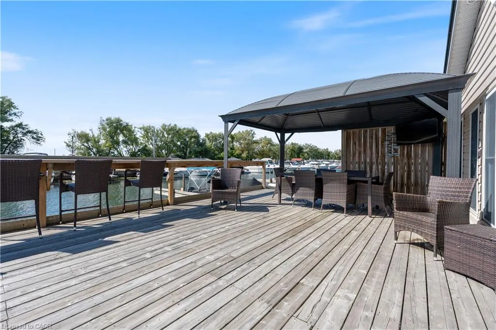 92 Clubhouse Road, #16