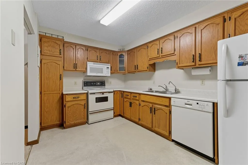 400 Champlain Boulevard, #305