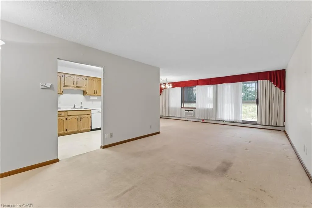400 Champlain Boulevard, #305