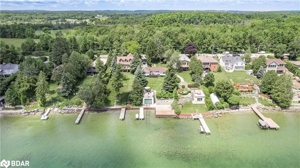 1125 Woodland Drive