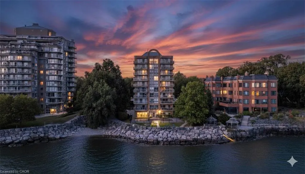 2210 Lakeshore Road, #203