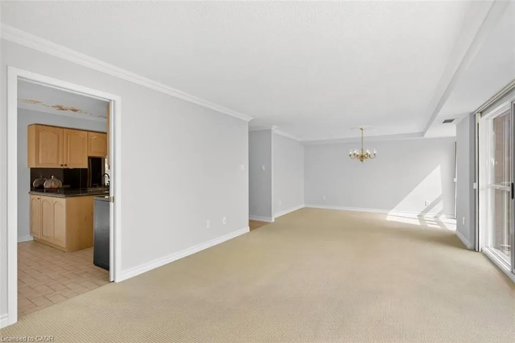 2210 Lakeshore Road, #203