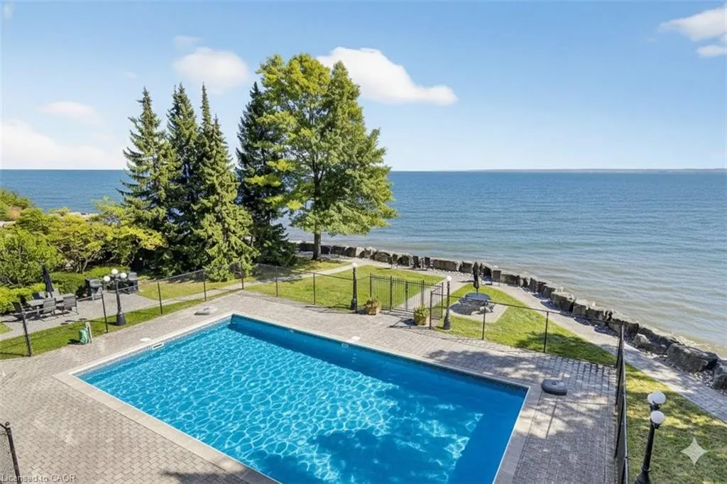 2210 Lakeshore Road, #203