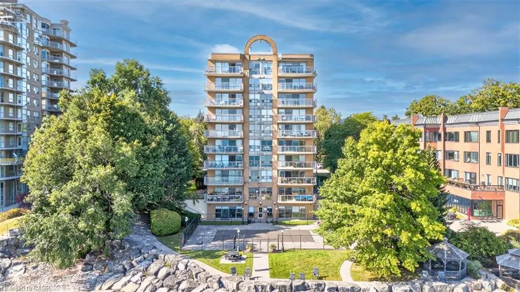 2210 Lakeshore Road, #203