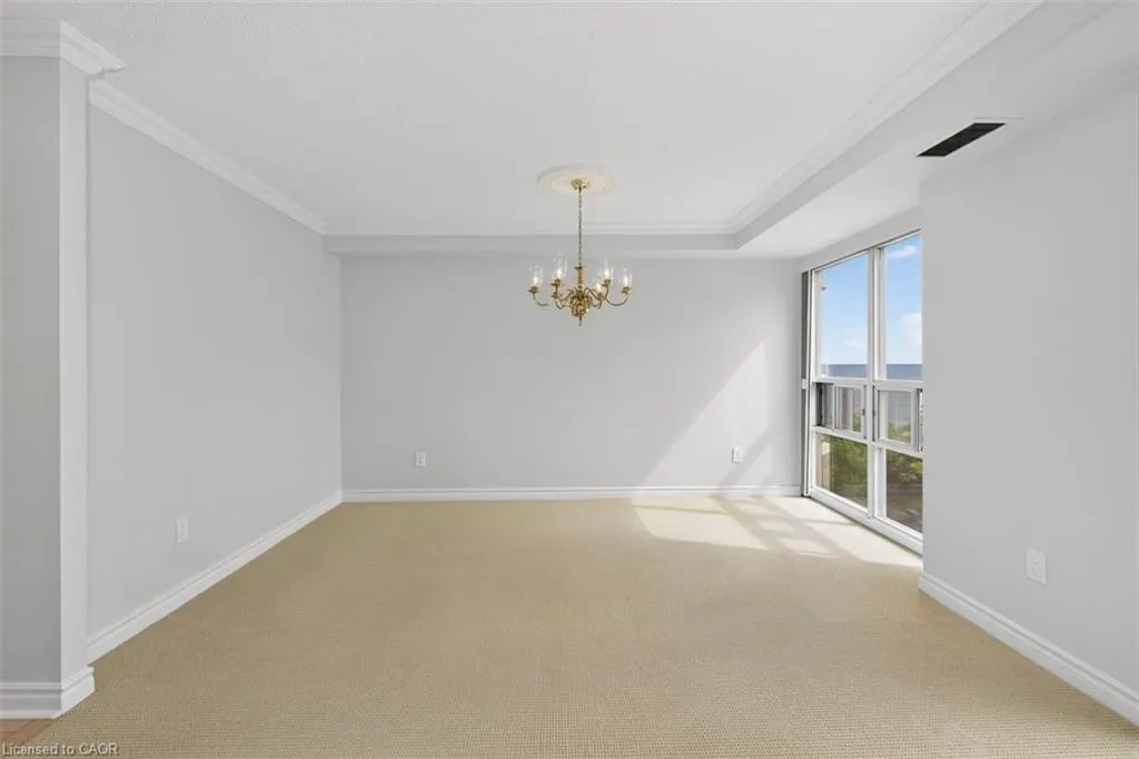 2210 Lakeshore Road, #203