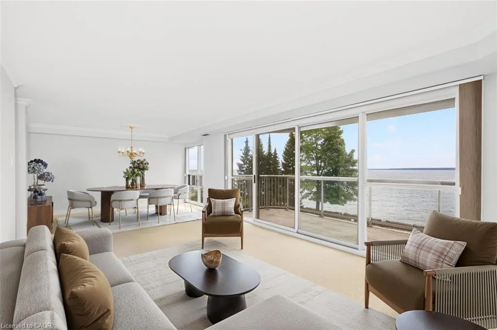 2210 Lakeshore Road, #203