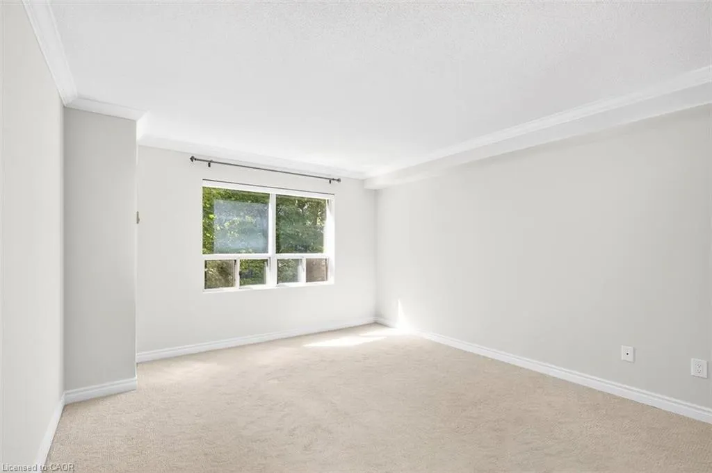 2210 Lakeshore Road, #203