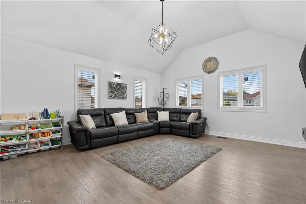 19 Marl Meadow Drive