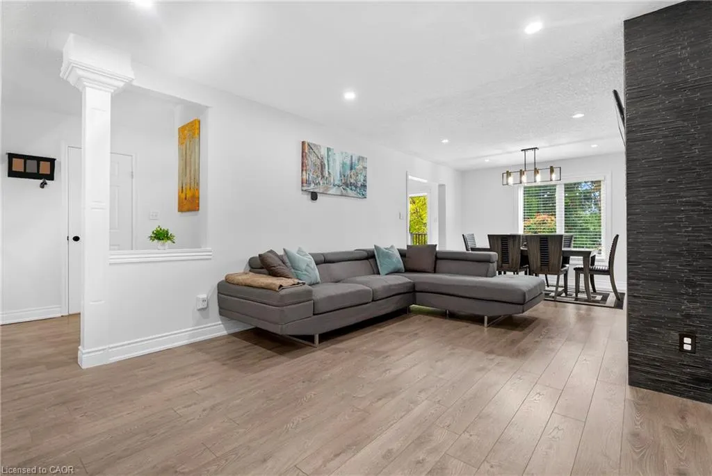 19 Marl Meadow Drive