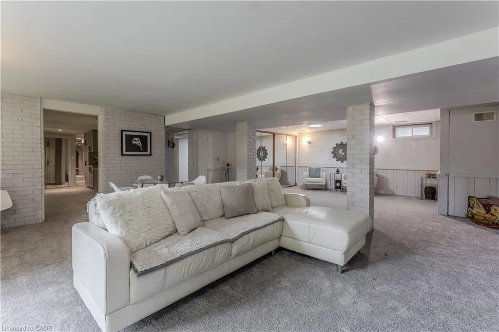 4891 Wellington Road 29