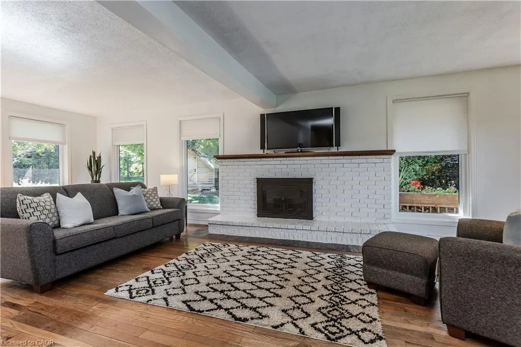 4891 Wellington Road 29