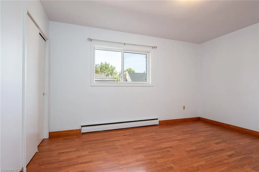 296 Ahrens Street W