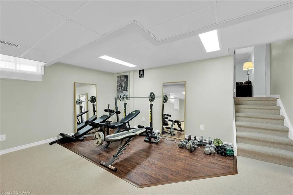 4 Bing Crescent