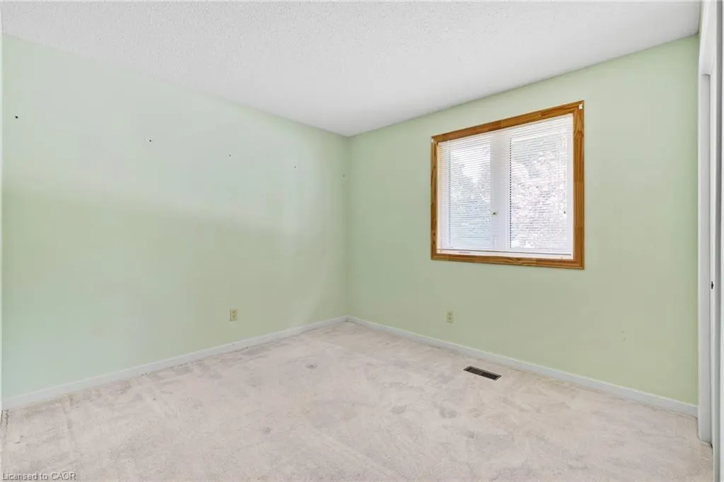 4 Rossmore Avenue, #5