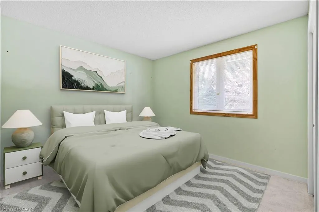 4 Rossmore Avenue, #5