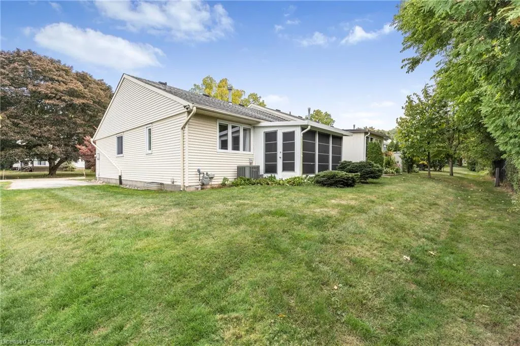 4 Rossmore Avenue, #5