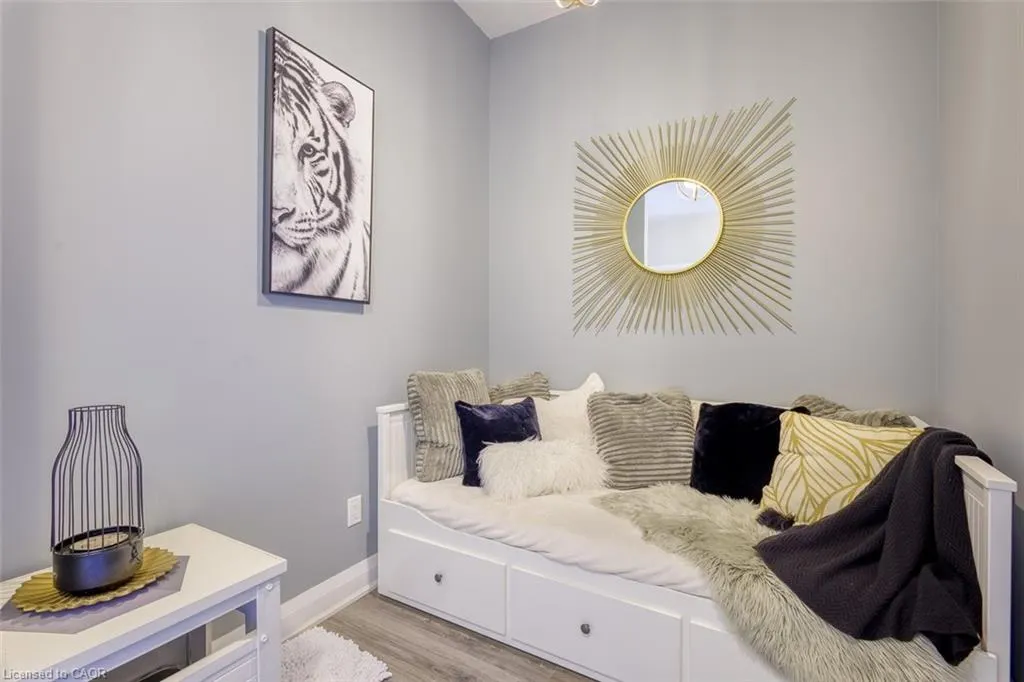 16 Concord Place, #627