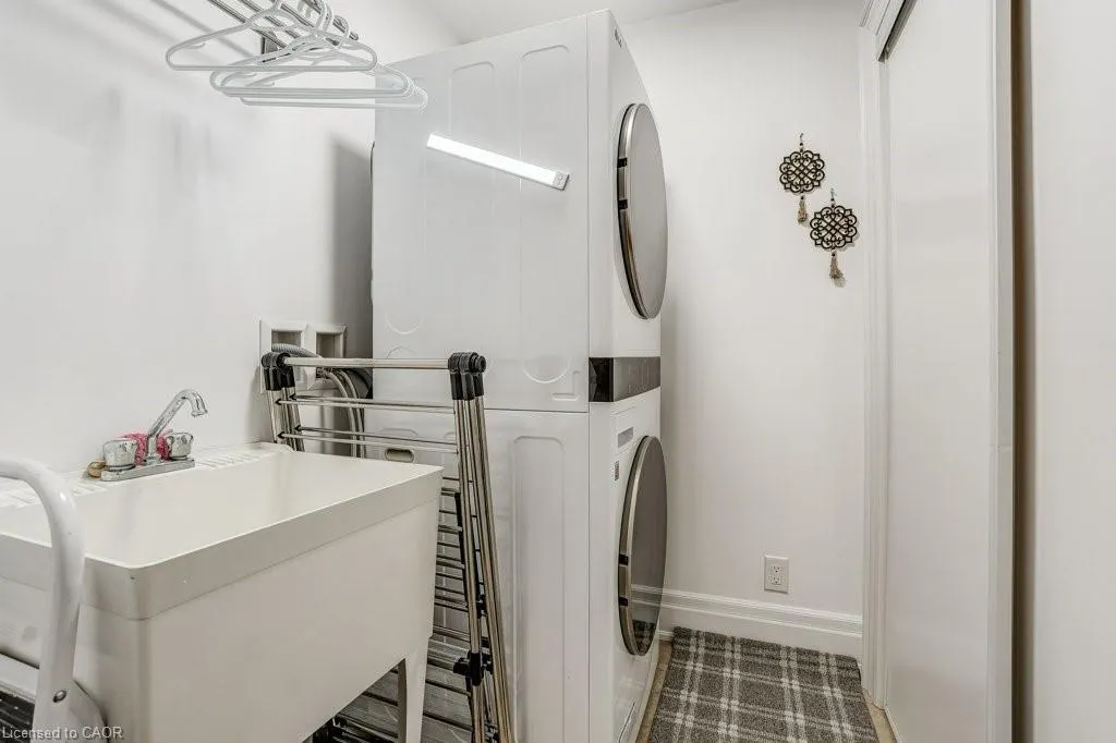 35 Baker Hill Boulevard, #404