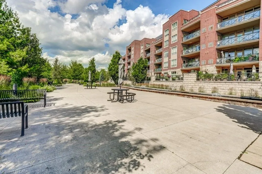 35 Baker Hill Boulevard, #404
