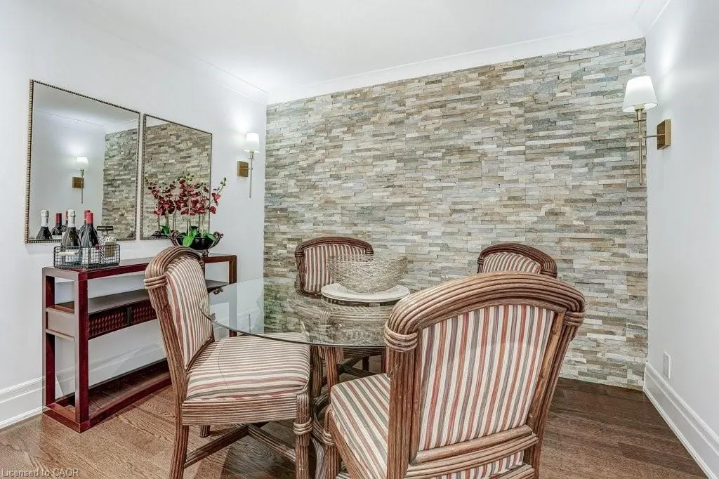 35 Baker Hill Boulevard, #404